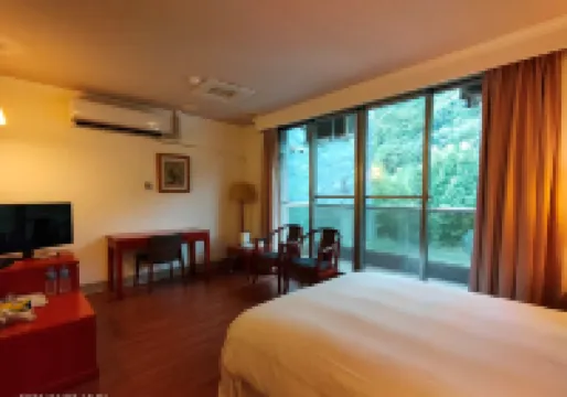 宜蘭礁溪紘冠飯店 鄰近五峰旗風景區的酒店