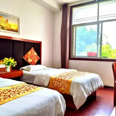 Yifeng Materials Hotel