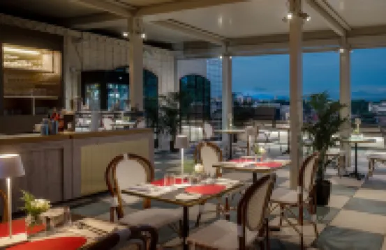 Trastevere Roma | UNA Esperienze Hotels near Basilica Santa Cecilia in Trastevere