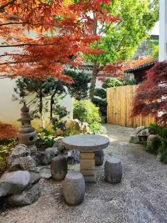 Xitang keyuan Homestay Отели рядом с достопримечательностью «Yongning Bridge»