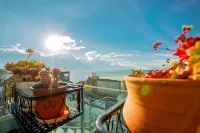 Dali left bank Qishe B & B (Dali Haijing Binhai Avenue store) - Mountain view
