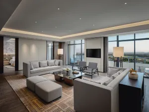 Jiaxing Greenland Primus Hotel (Xiangjiadang)