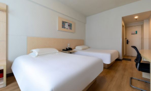 Jinjiang Inn (Middle Chengjiang Road)