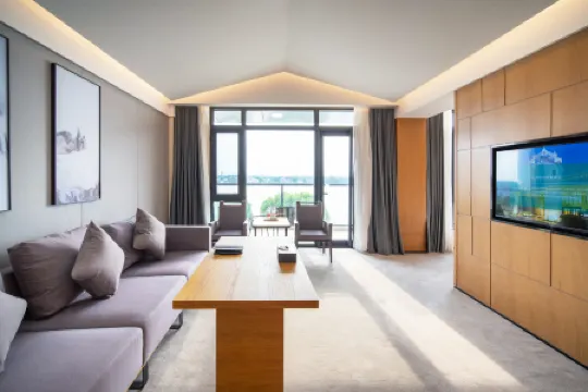 Suzhou Hengli Resort Hotel