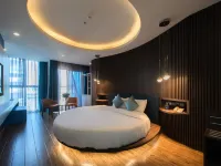 Aaron Hotel โรงแรมใกล้ถนนเจิ่นฝู