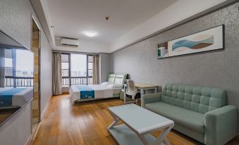 Dreamli Najia Theme Apartment