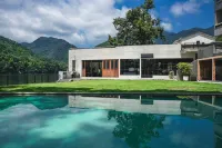 Jingan Shuianbian Hotels in 