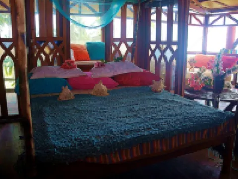 Karang Aji Beach Villa Hotels in Cisolok