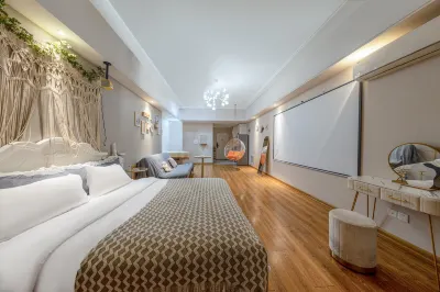 Hesen Cinema Apartment (Yangzhou Wanda Branch)