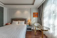 Golden Star Apartment - New