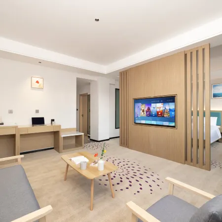 yi feng hotel