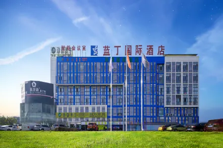 Landing International Hotel