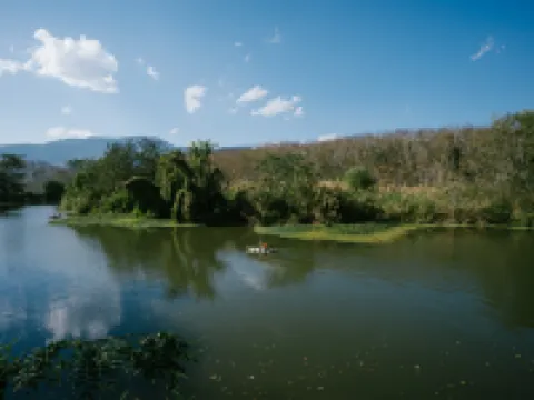 Nanlahe Paya Resort Hotel Hotels in Mengla