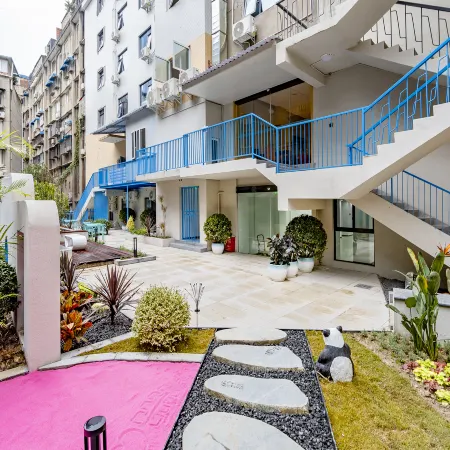 City Comfort Inn (Leshan Zhanggongqiao Shangzhongshun Food Street)