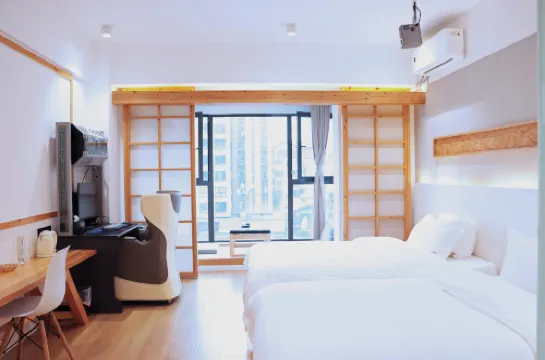 Nie Yun Electric Competition Home Stay (Chengdu Sunac Shop )