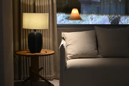 Huashuiwan Xiyuxi Hot Spring Homestay Отели рядом с достопримечательностью «Xiling Snow Mountain»