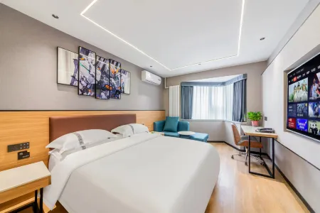 Zuoye Hotel (Zhangye Road Pedestrian Street) Отели рядом с достопримечательностью «Ming Zhenyuan Flying Bridge Former Site»