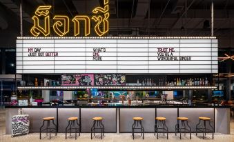 Moxy Bangkok Ratchaprasong by Marriott