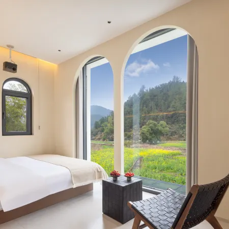 Wuyuan Pillow Shangshanye Homestay (Guling Scenic Area)