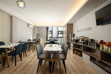 Homeinn Ripple Yun Hotel (Anning Outlets)