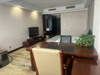 Yanggao Fenglong Hotel