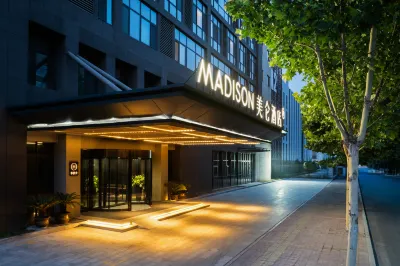 Madison Hotel (Chunhui Road Branch, Sun Village, Jinan) Hotel in zona Yuhuang Mountain