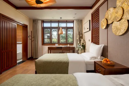 Eight Leaves · ORI Designer Resort Отели рядом со станцией Lijiang East Railway Station