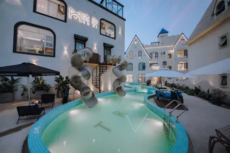 Tinglan Hotel Отели в г. Бэйхай