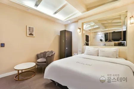 DK Hotel Отели рядом с достопримечательностью «Sudoguksan Museum of Housing and Living»