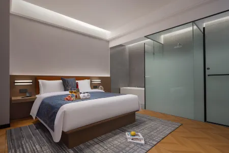 Bole Donggang Pearl Hotel