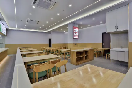 The Hotel Karsum Отели рядом с достопримечательностью «Gaoqiao Ancient Town»