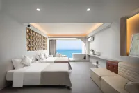 Sanya Moonlight Dolphin designer Seascape Art B&B