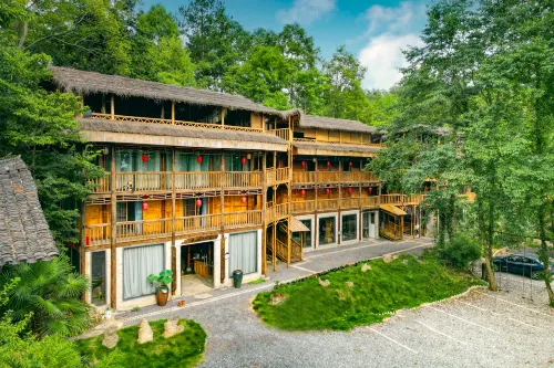 Shi Bingwu Guanshan Residential Homestay