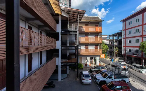 B2 Santitham Boutique and Budget Hotel