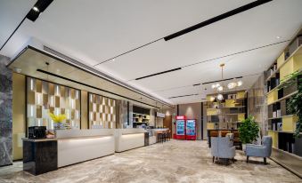 Echarm Hotel (Huangshi Daye High-speed Railway Station Bund Capital)