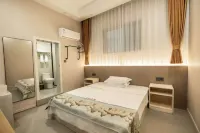 Wanzai Shijia Hotel