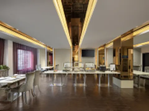 Zhizun Yihao Hotel Hotels in Yuping