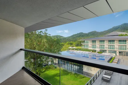 Oriental Resort Guangzhou Отели рядом с достопримечательностью «Chentian Garden»