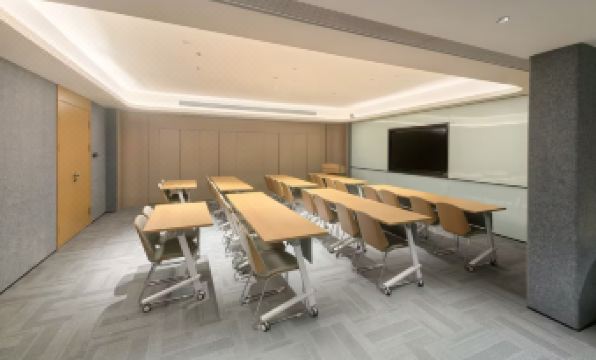 JI Hotel (Shantou High Speed Railway Station)