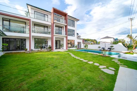 Tonglu Tangxia 91 Homestay Отели в г. Тунлу