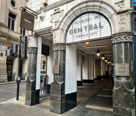 Zedwell Piccadilly Circus Отели рядом с достопримечательностью «The London Theatre»