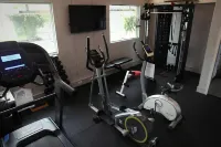 Bonza Hotel - Gym
