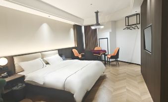Starry Sky Hotel