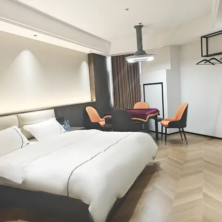 Starry Sky Hotel