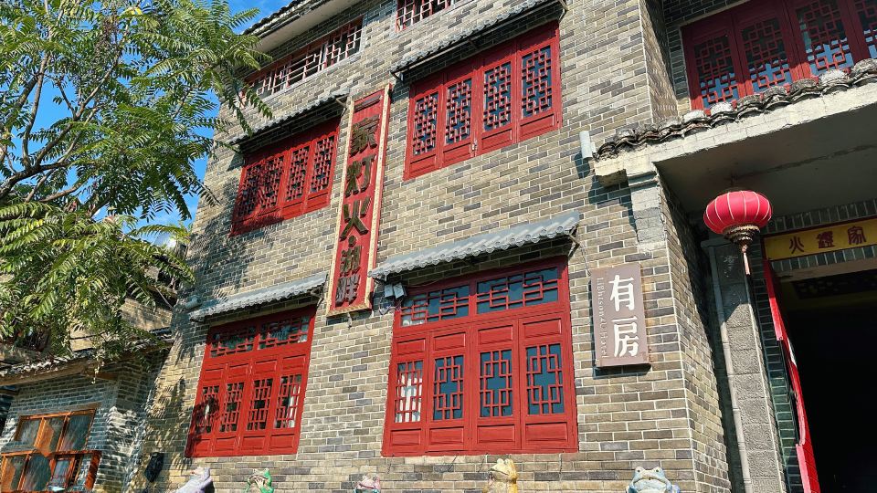 Yijia Denghuo Lakeside Boutique Hotel