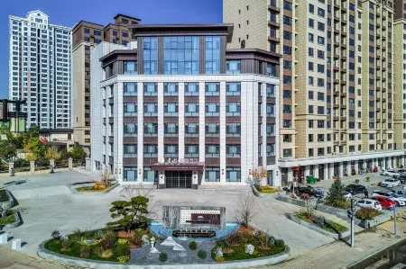 Hidden hotel Отели рядом со станцией Datong Railway Station