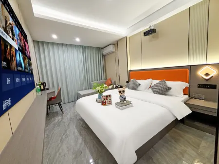 Xingyue Boutique Stay (Huaiji Commercial Pedestrian Street) Отели рядом со станцией Huaiji Railway Station