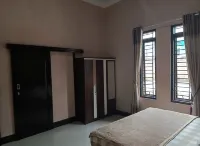 F one village Hotels in Batu Layang