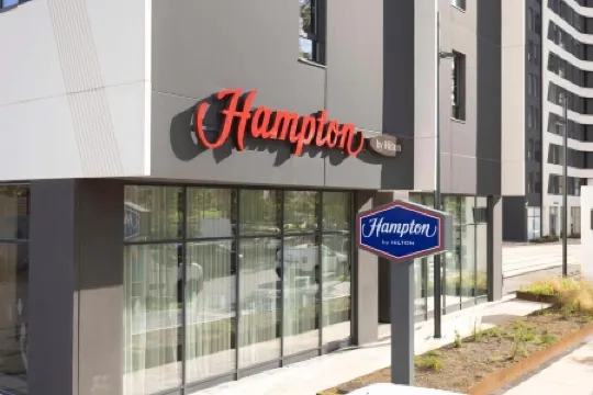 Hampton by Hilton Malaga Martiricos Отели в г. Малага