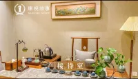 DeRUCCI Hotel - Spa
